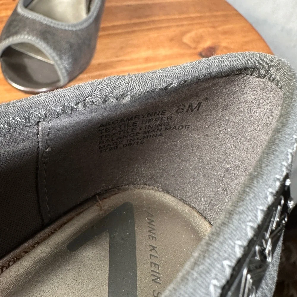 Anne Klein Sport Wedge Heels Womens 8M Pewter Good Snakeskin Peep Toe Shoes